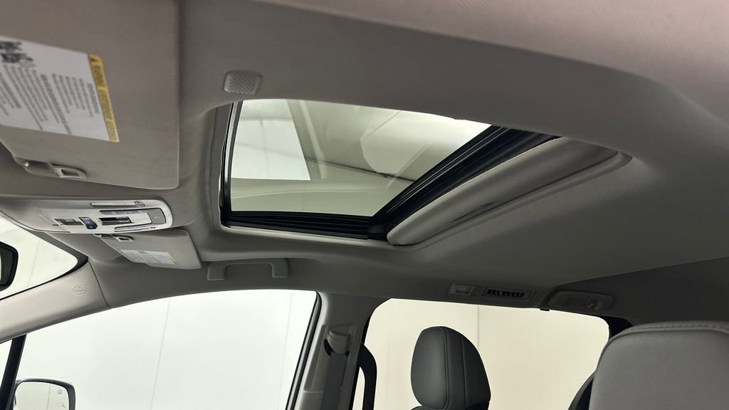 Certified 2024 Toyota Sienna XLE image 16