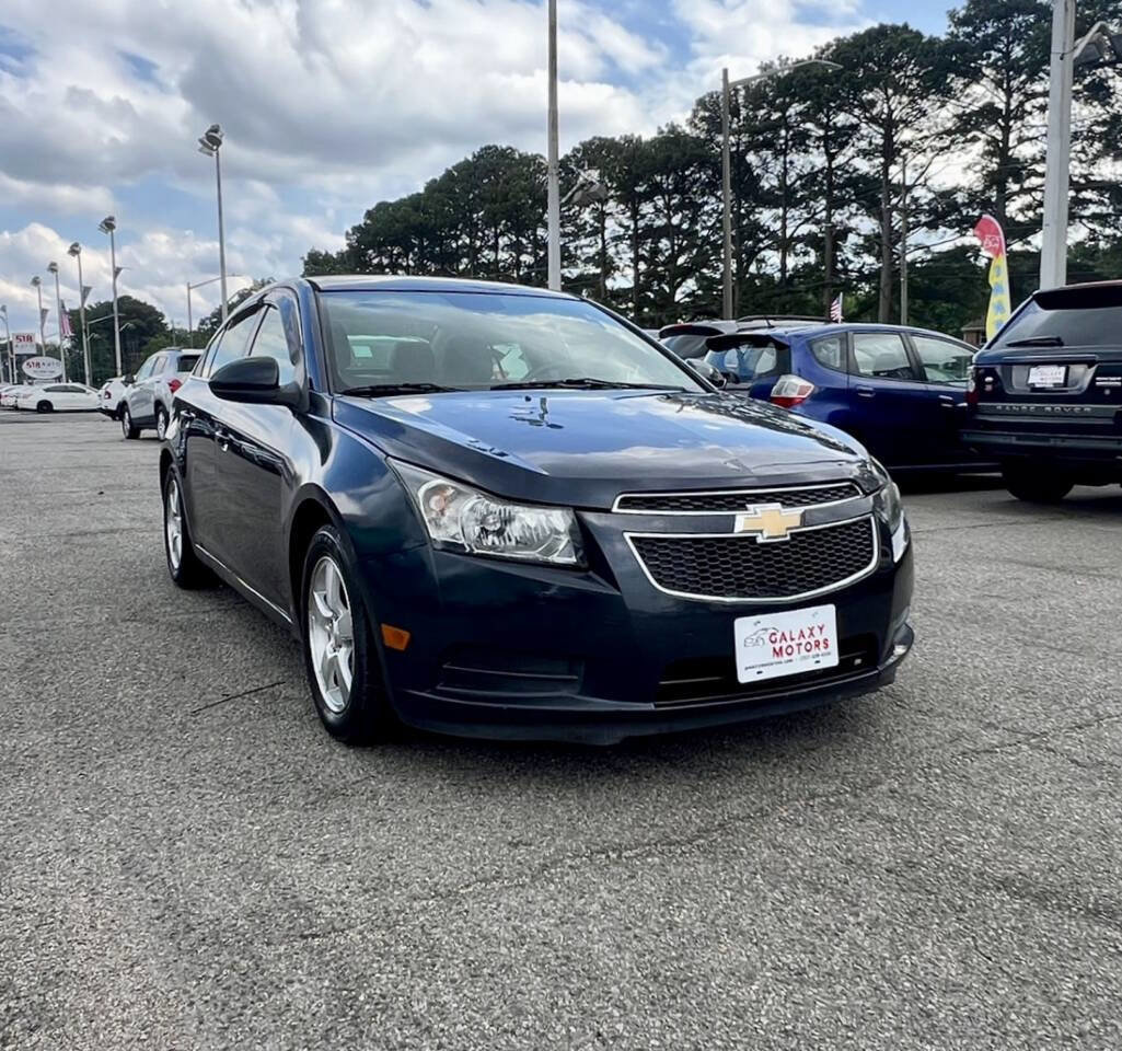 Used 2014 Chevrolet Cruze LT w/ Technology Package image 2