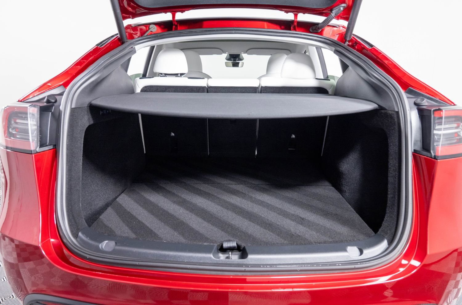 Used 2024 Tesla Model Y Long Range image 20