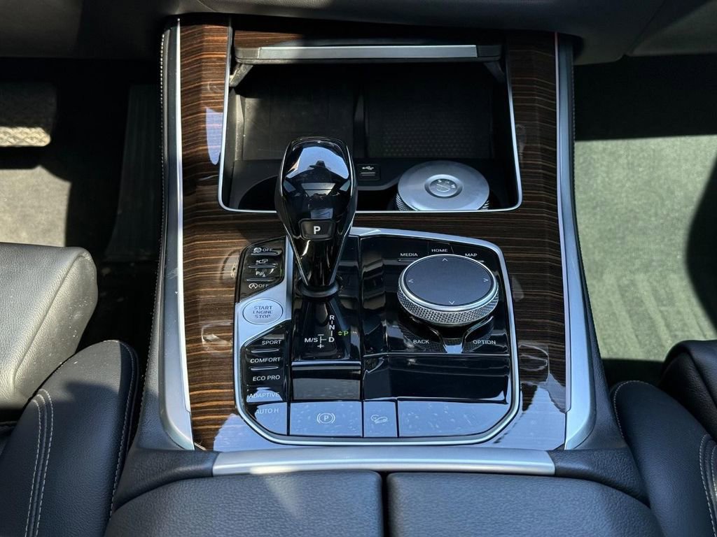 Used 2019 BMW X5 xDrive40i w/ Convenience Package AWD/4WD image 13