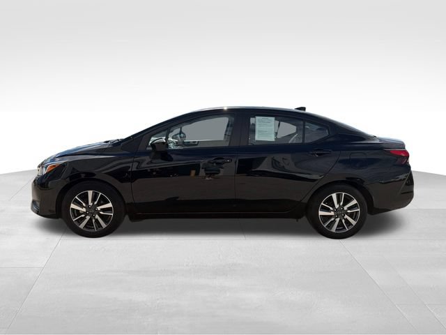 Used 2023 Nissan Versa SV FWD image 8