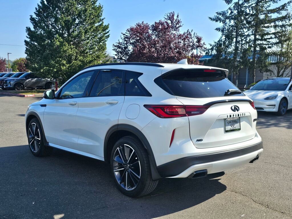 Used 2023 INFINITI QX50 Sport AWD/4WD image 5