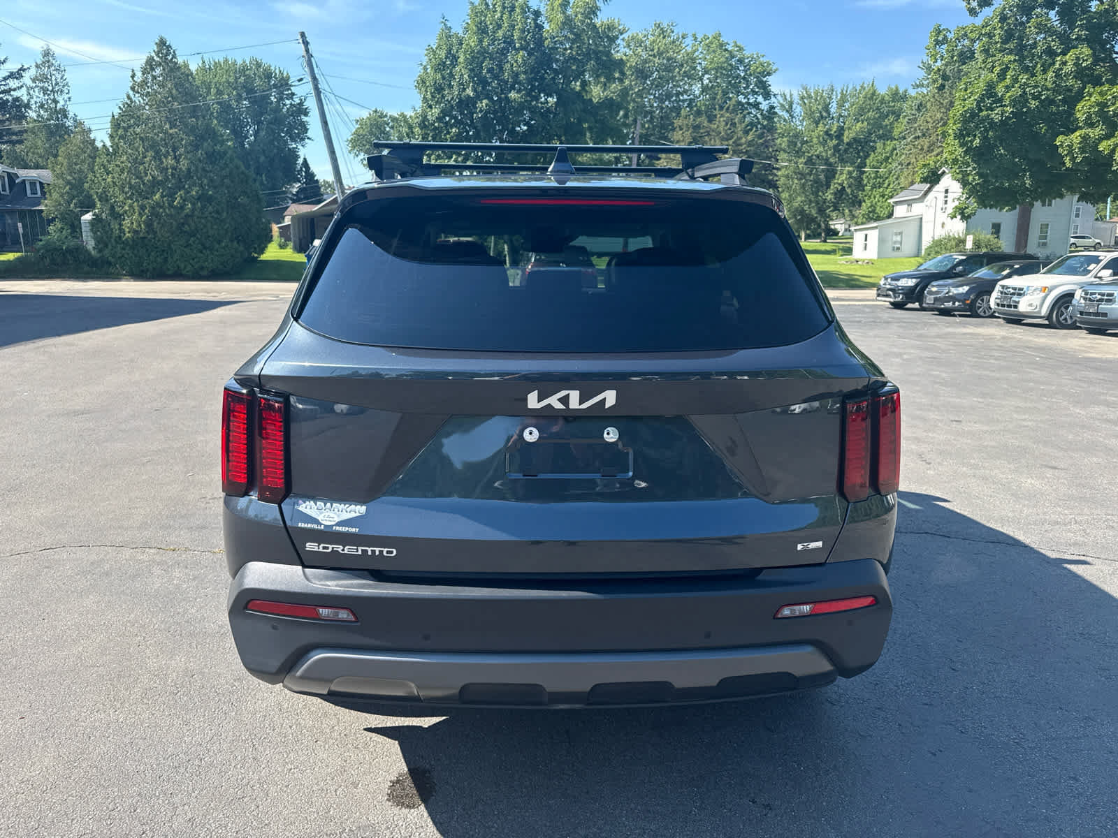 Used 2023 Kia Sorento S w/ Panoramic Sunroof Package AWD/4WD image 4