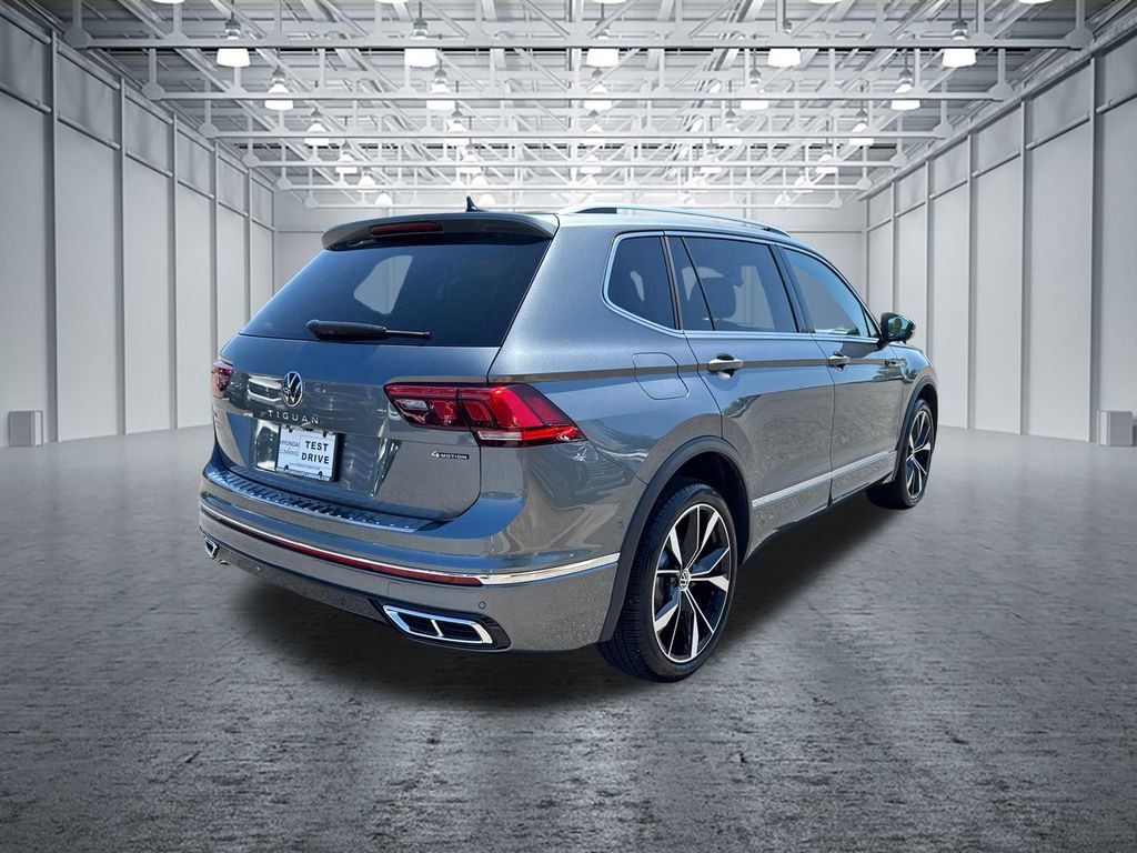 Used 2024 Volkswagen Tiguan SEL R-Line image 7