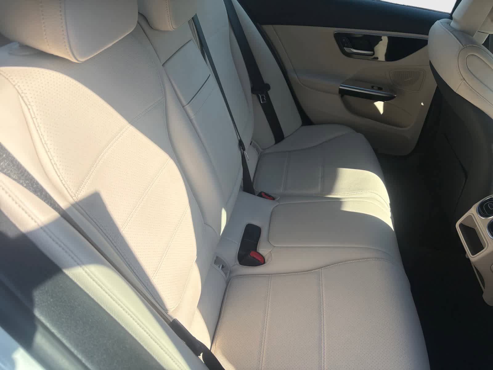 Used 2025 Mercedes-Benz C 300 4MATIC Sedan image 16