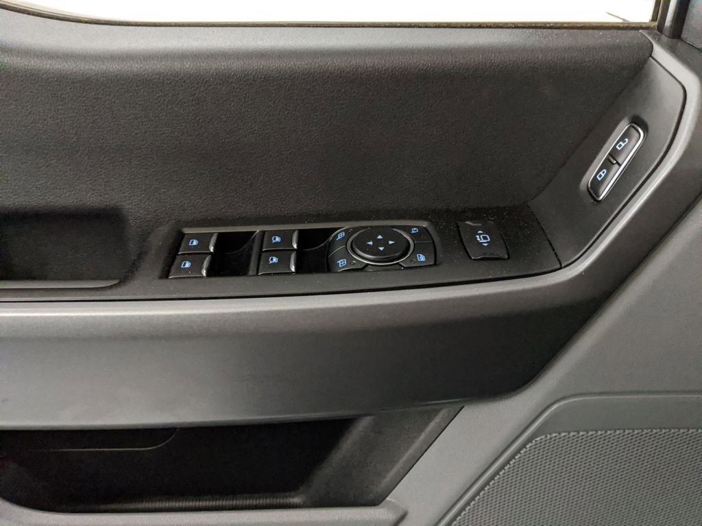 Certified 2025 Ford F350 XLT AWD/4WD image 16