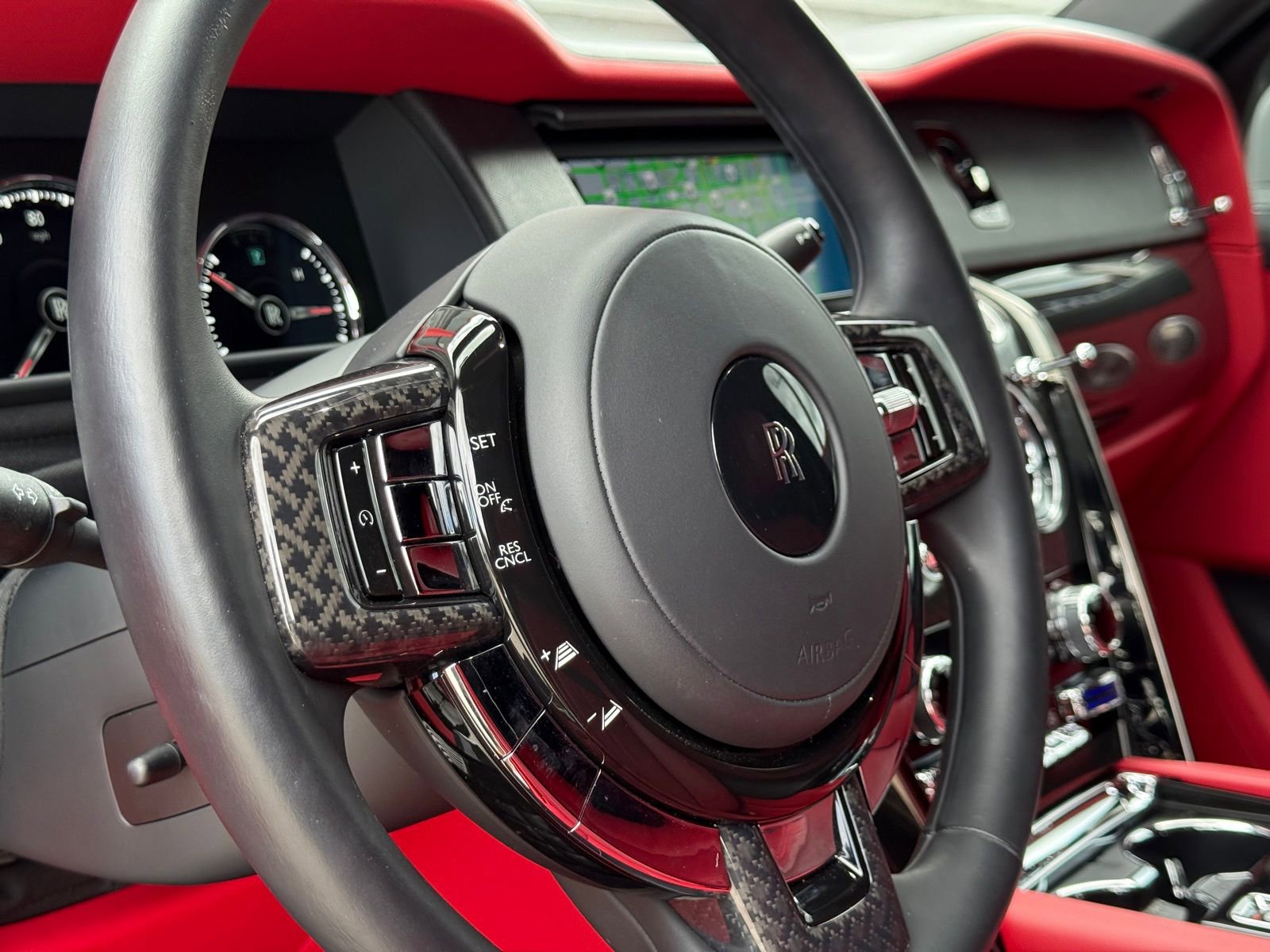 Used 2022 Rolls-Royce Cullinan Black Badge image 42