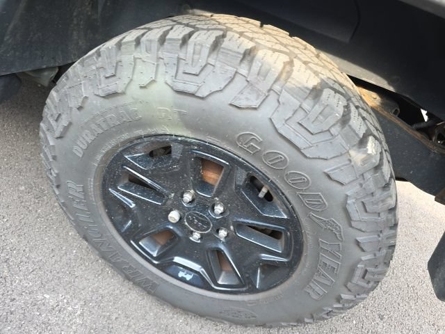 Used 2015 Jeep Wrangler Sport AWD/4WD image 14