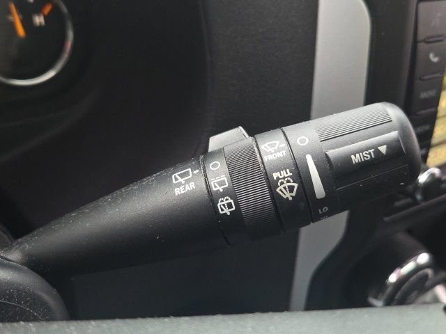 Used 2016 Jeep Compass High Altitude image 35