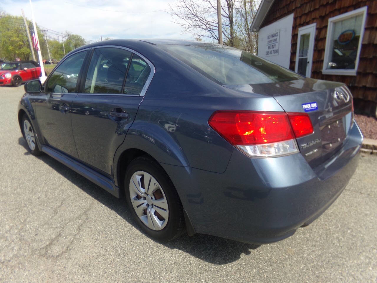 Used 2013 Subaru Legacy 2.5i AWD/4WD image 10