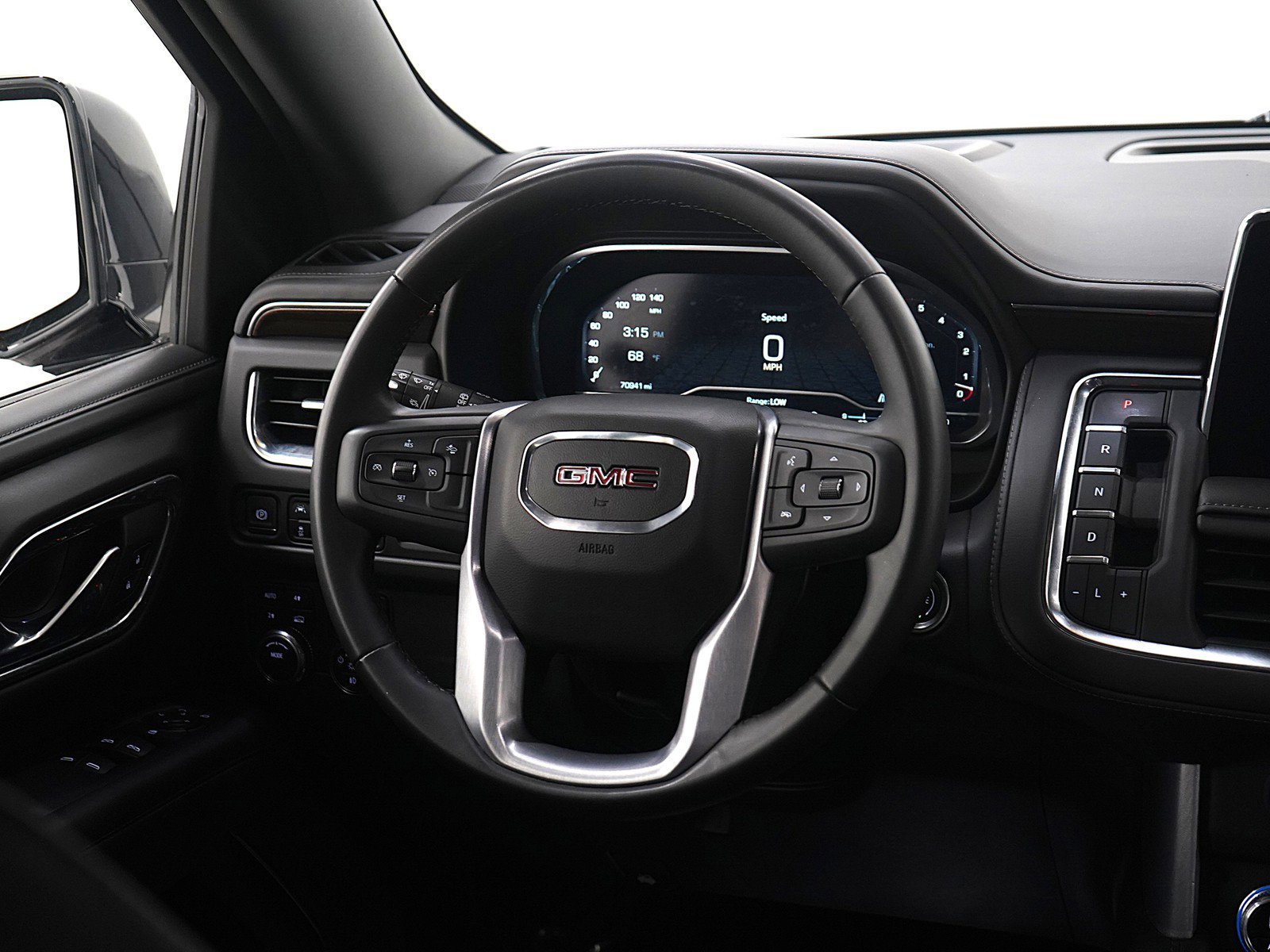 Used 2023 GMC Yukon XL SLE image 16