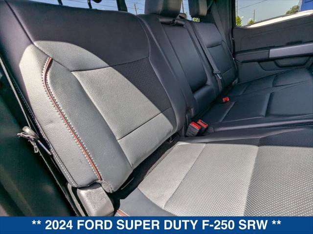 Certified 2024 Ford F250 Lariat w/ Lariat Ultimate Package AWD/4WD image 23