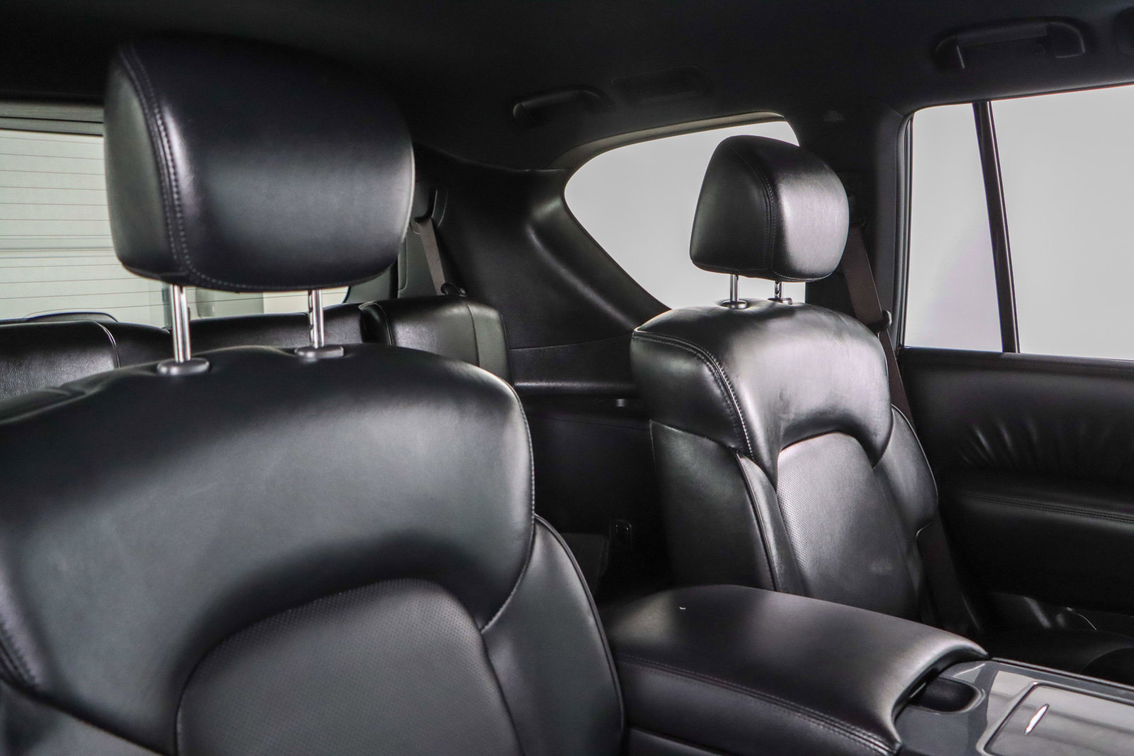 Used 2024 Nissan Armada SL w/ Midnight Edition Package image 30