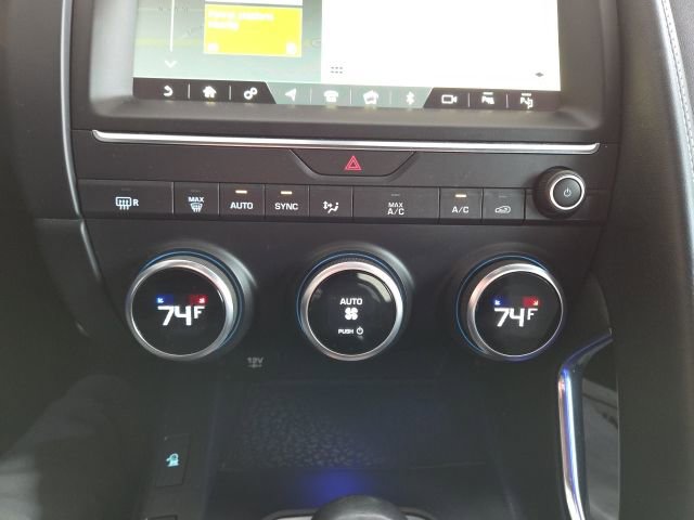 Used 2018 Jaguar E-PACE R-Dynamic HSE image 13