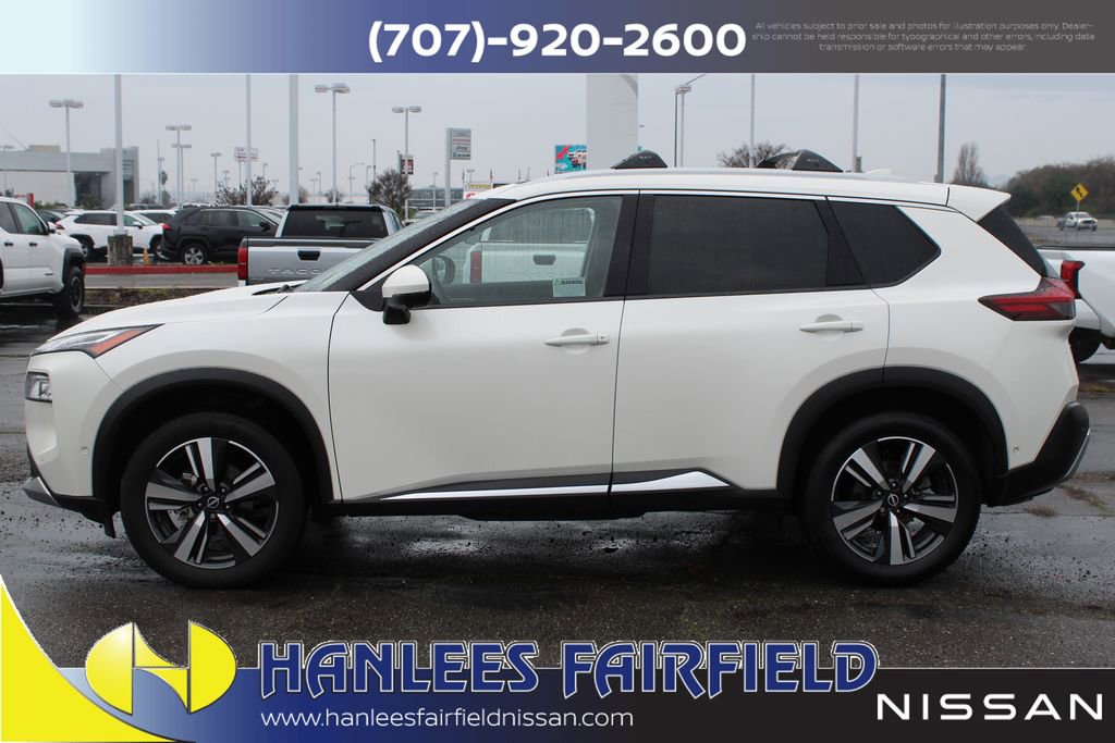 Used 2023 Nissan Rogue Platinum w/ Platinum Premium Package image 2