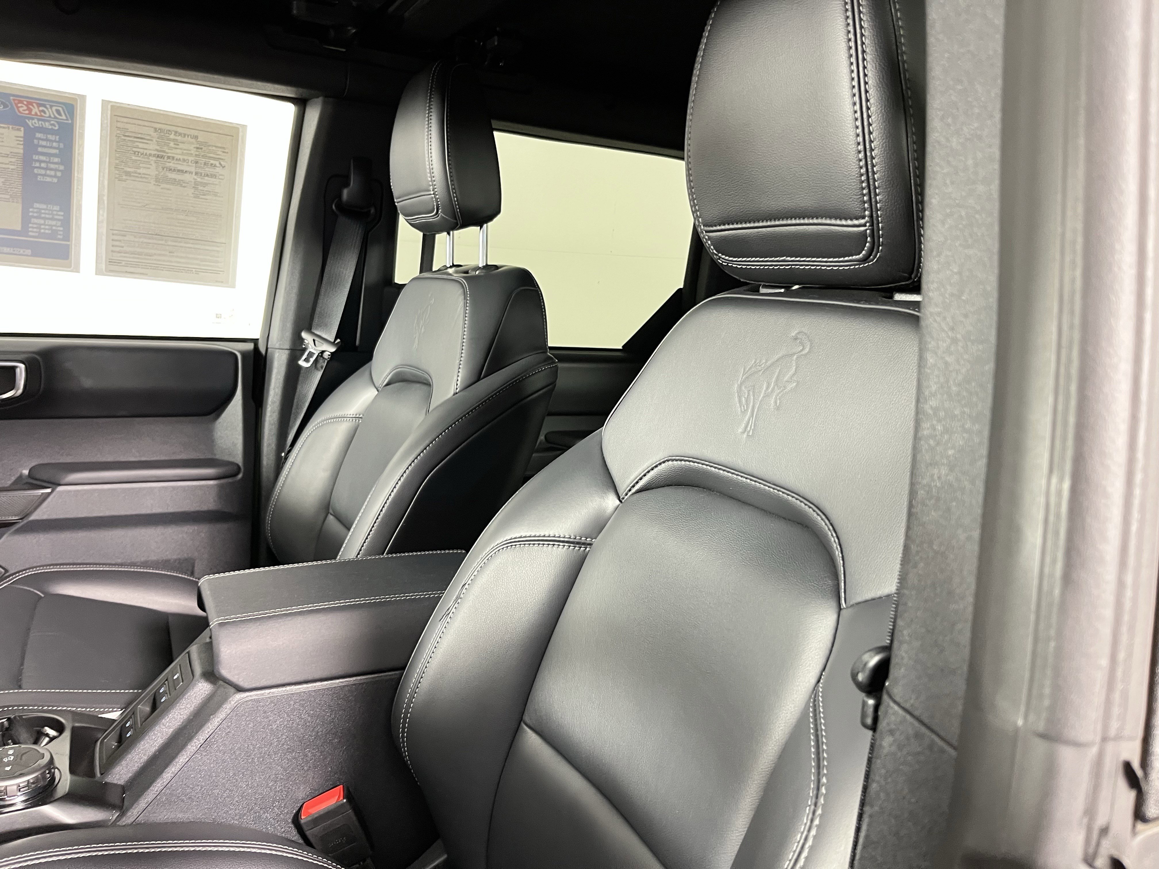 Used 2025 Ford Bronco Outer Banks image 16