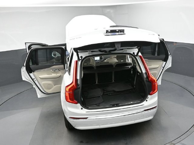 Used 2025 Volvo XC90 B5 Plus w/ Protection Package Premier AWD/4WD image 50