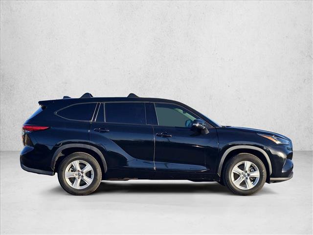 Used 2026 Toyota Highlander XLE AWD/4WD image 4