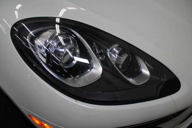 Used 2015 Porsche Macan S w/ Premium Package Plus image 27