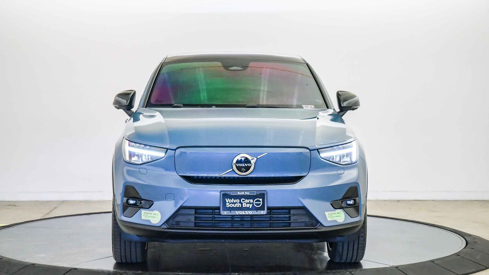 Certified 2023 Volvo C40 P8 Recharge Plus w/ Climate Package AWD/4WD image 7