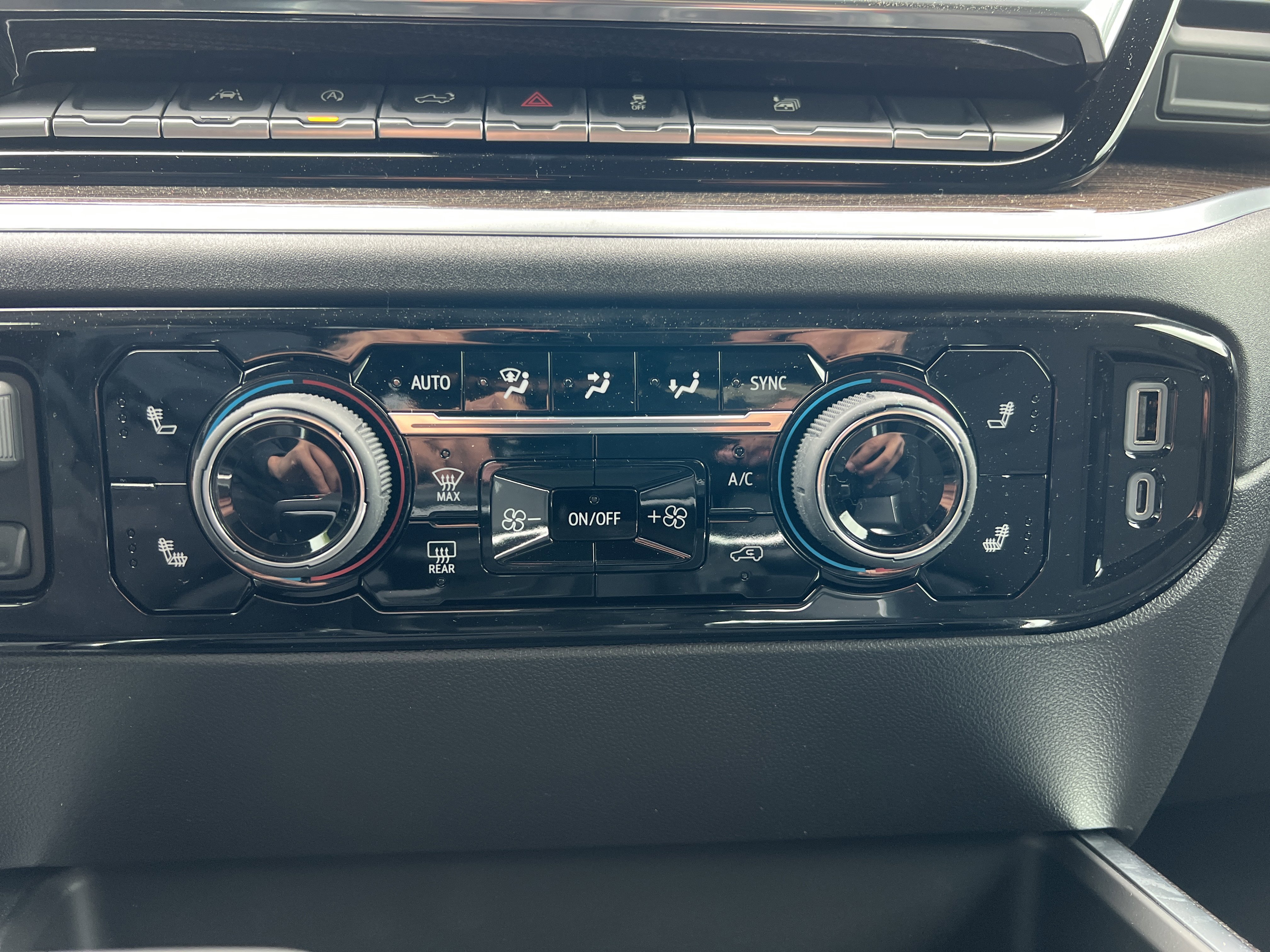 New 2026 Chevrolet Silverado 1500 RST image 27