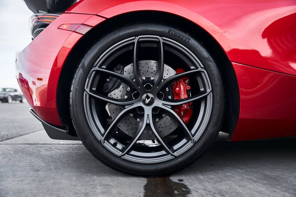 Used 2021 McLaren 720S Performance image 34