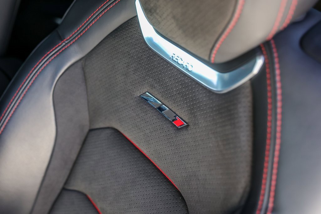 Used 2021 Chevrolet Camaro ZL1 image 9