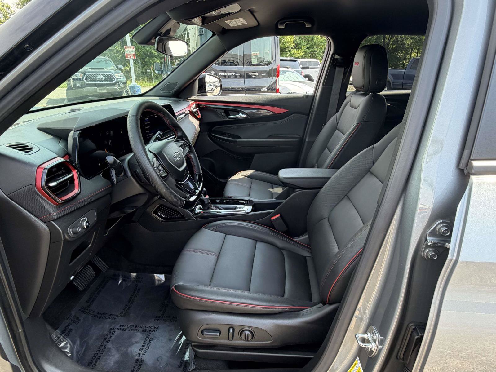 Used 2024 Chevrolet TrailBlazer RS w/ Driver Confidence Package AWD/4WD image 21