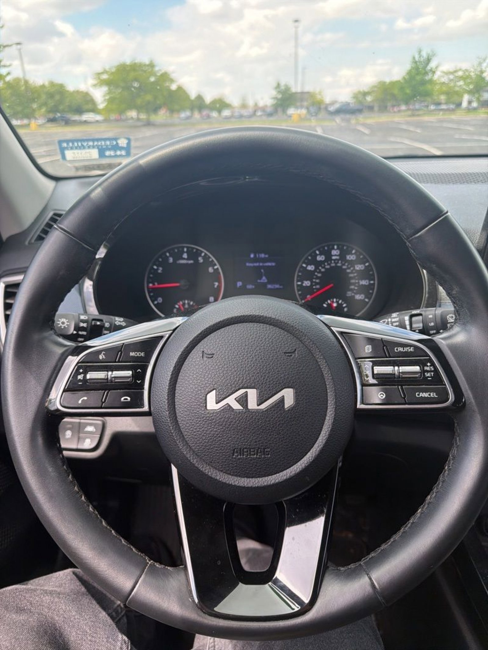 Used 2023 Kia Seltos S w/ Navigation Package FWD image 11