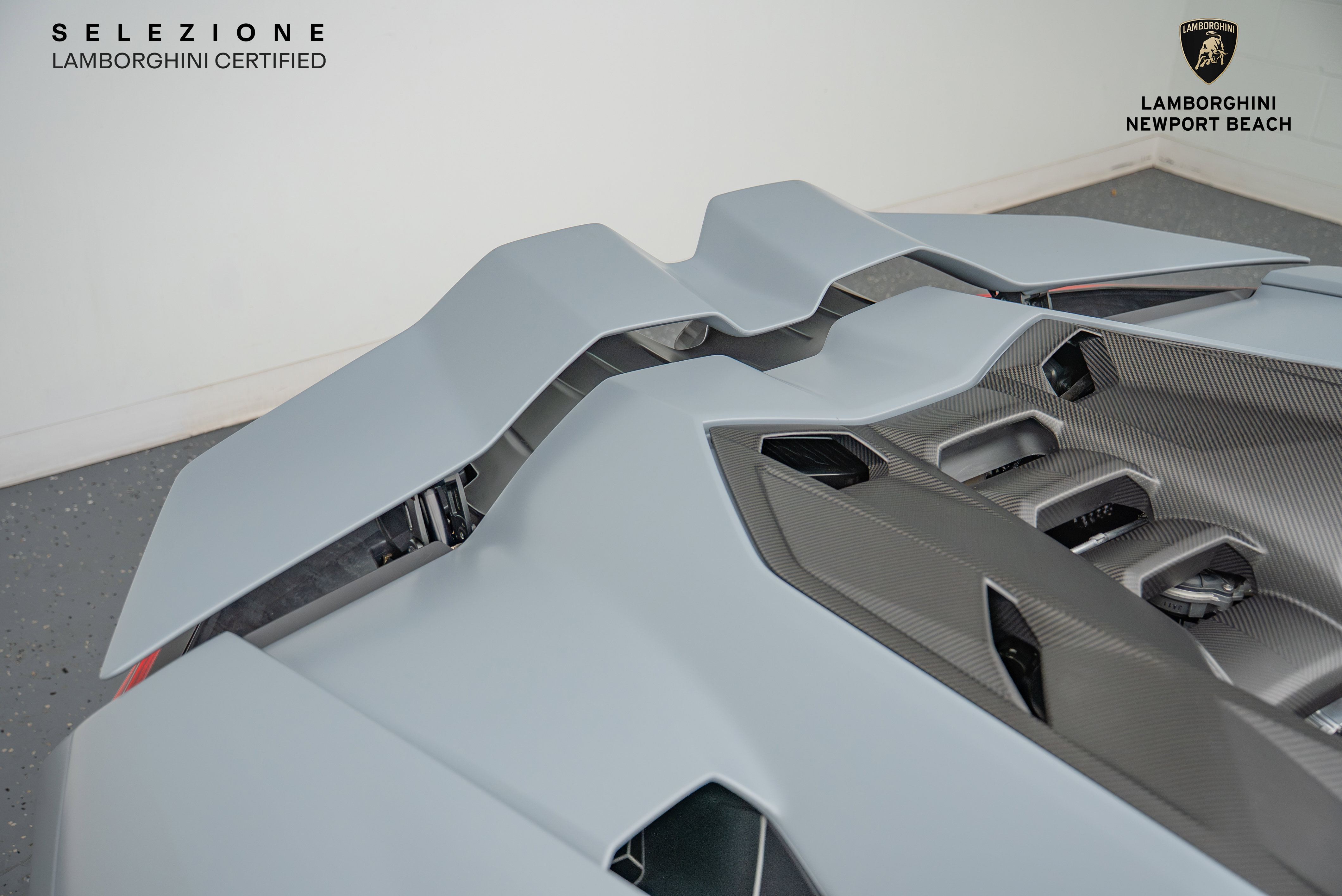 Used 2024 Lamborghini Revuelto image 9