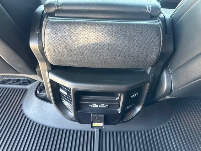 Used 2023 RAM 1500 Laramie AWD/4WD image 11