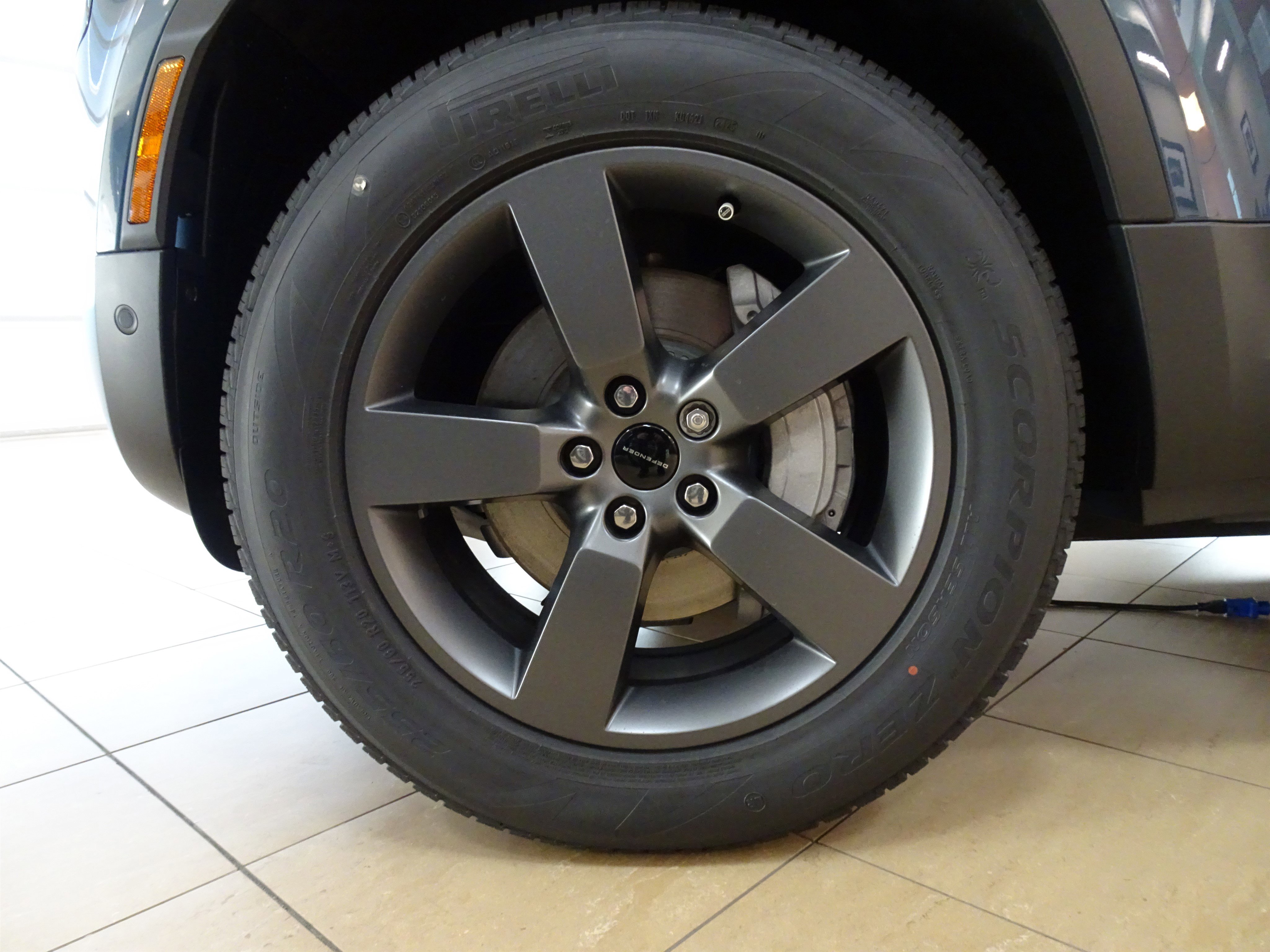 New 2026 Land Rover Defender 110 S image 32