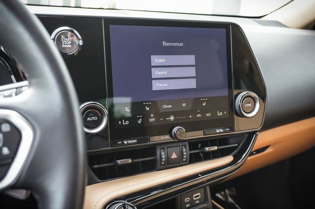 Used 2025 Lexus NX 250 FWD w/ Accessory Package (2T) image 16