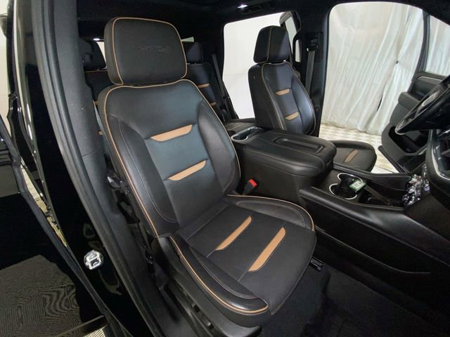 Used 2023 GMC Yukon AT4 w/ AT4 Premium Package AWD/4WD image 15