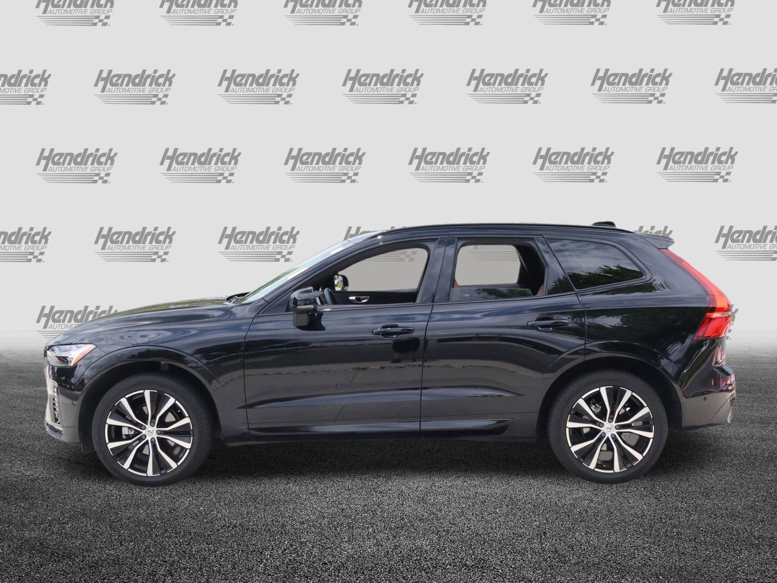 Used 2024 Volvo XC60 B5 Ultimate w/ Protection Package Premier AWD/4WD image 6