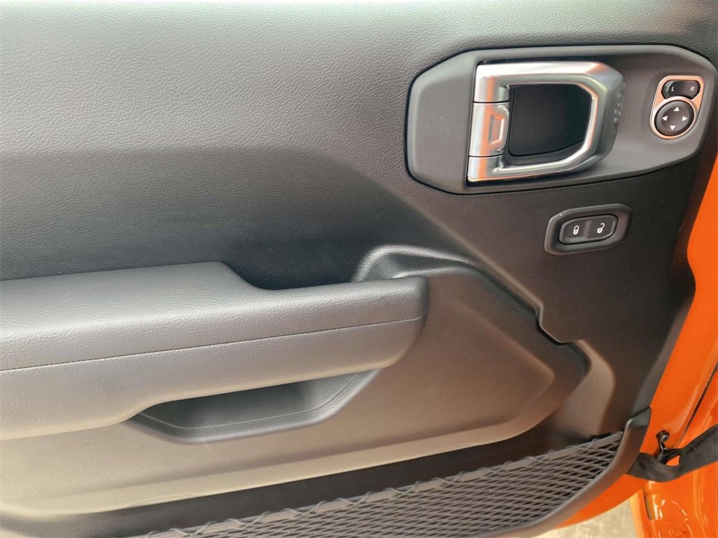 New 2025 Jeep Gladiator Sport image 14