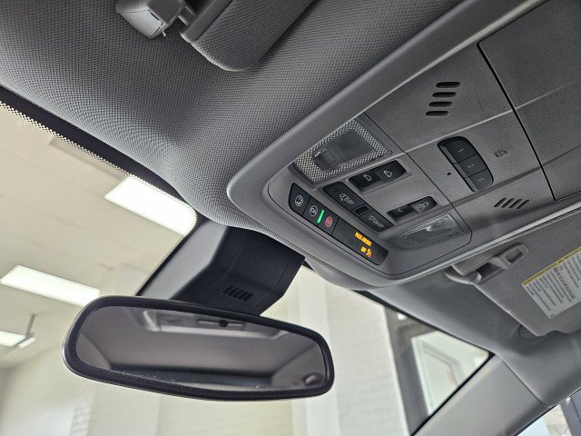 Used 2022 Chevrolet Equinox Premier image 22