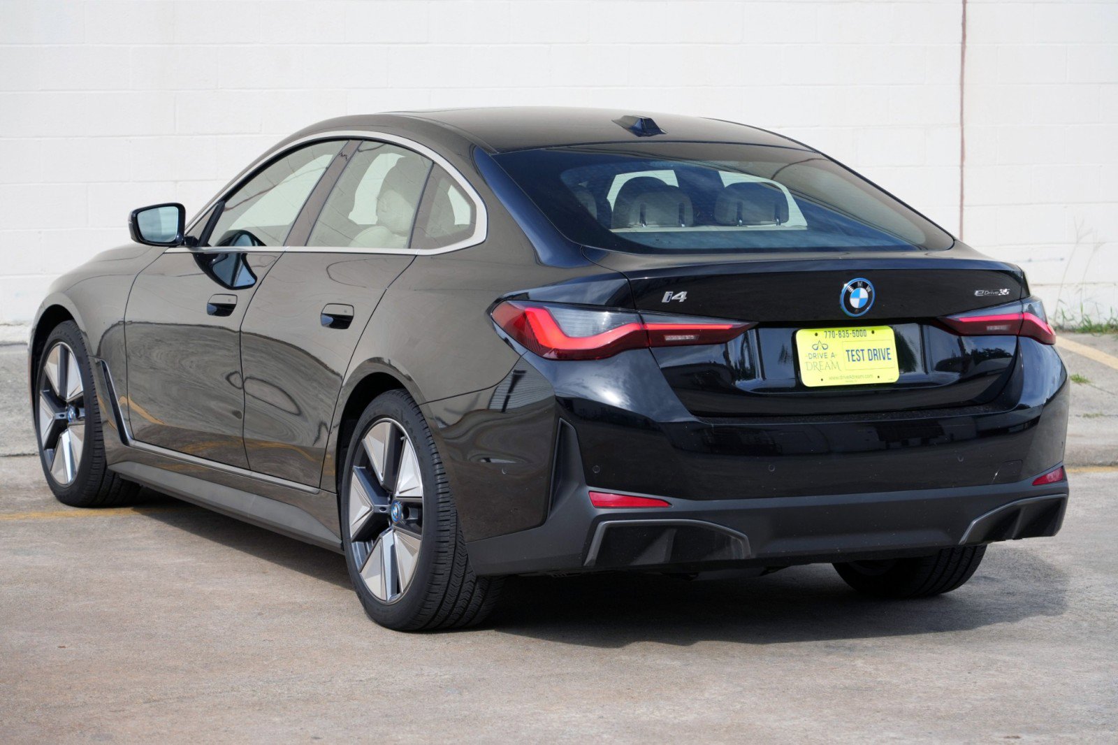 Used 2024 BMW i4 eDrive35 w/ Premium Package RWD image 54
