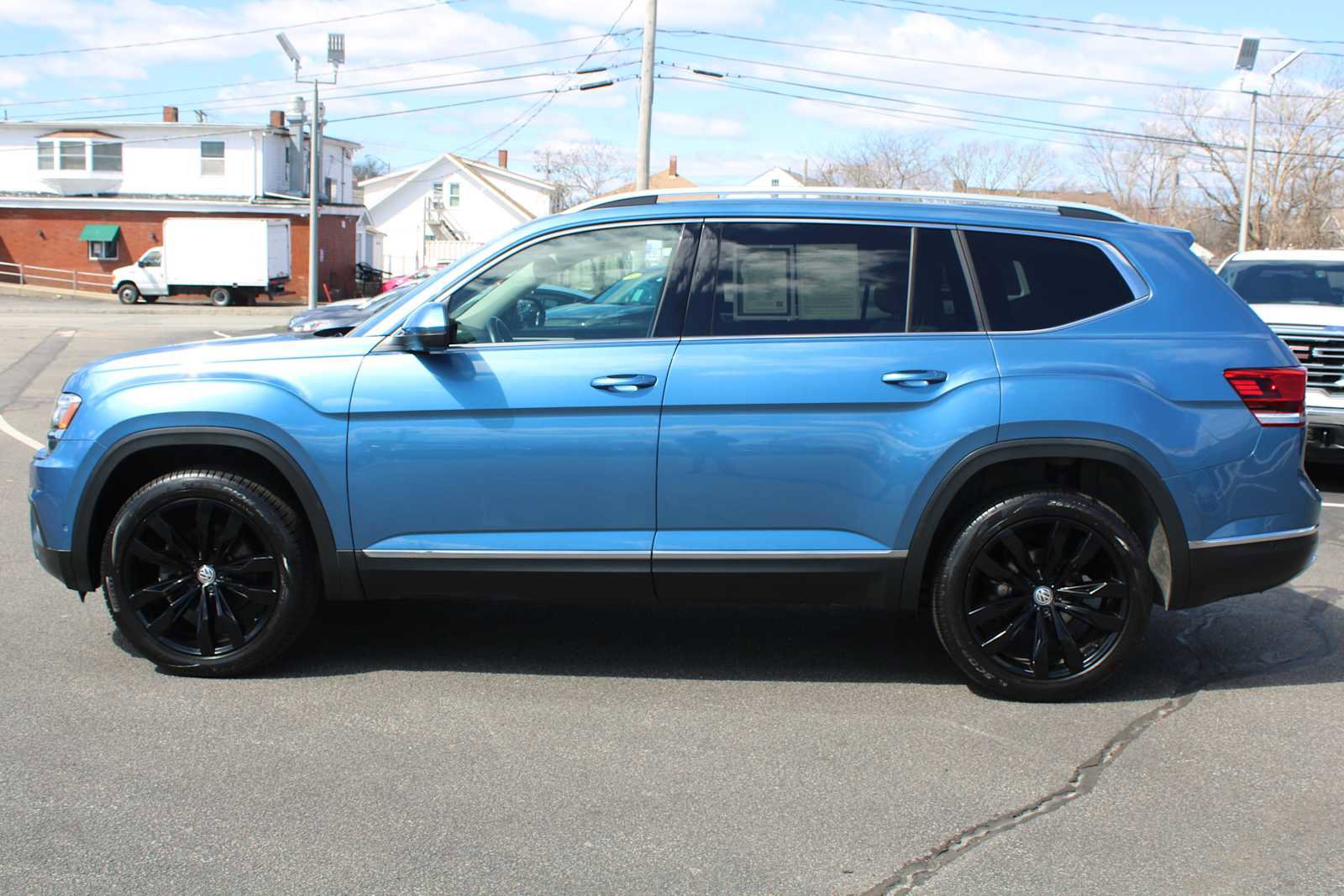 Used 2019 Volkswagen Atlas SEL Premium image 4