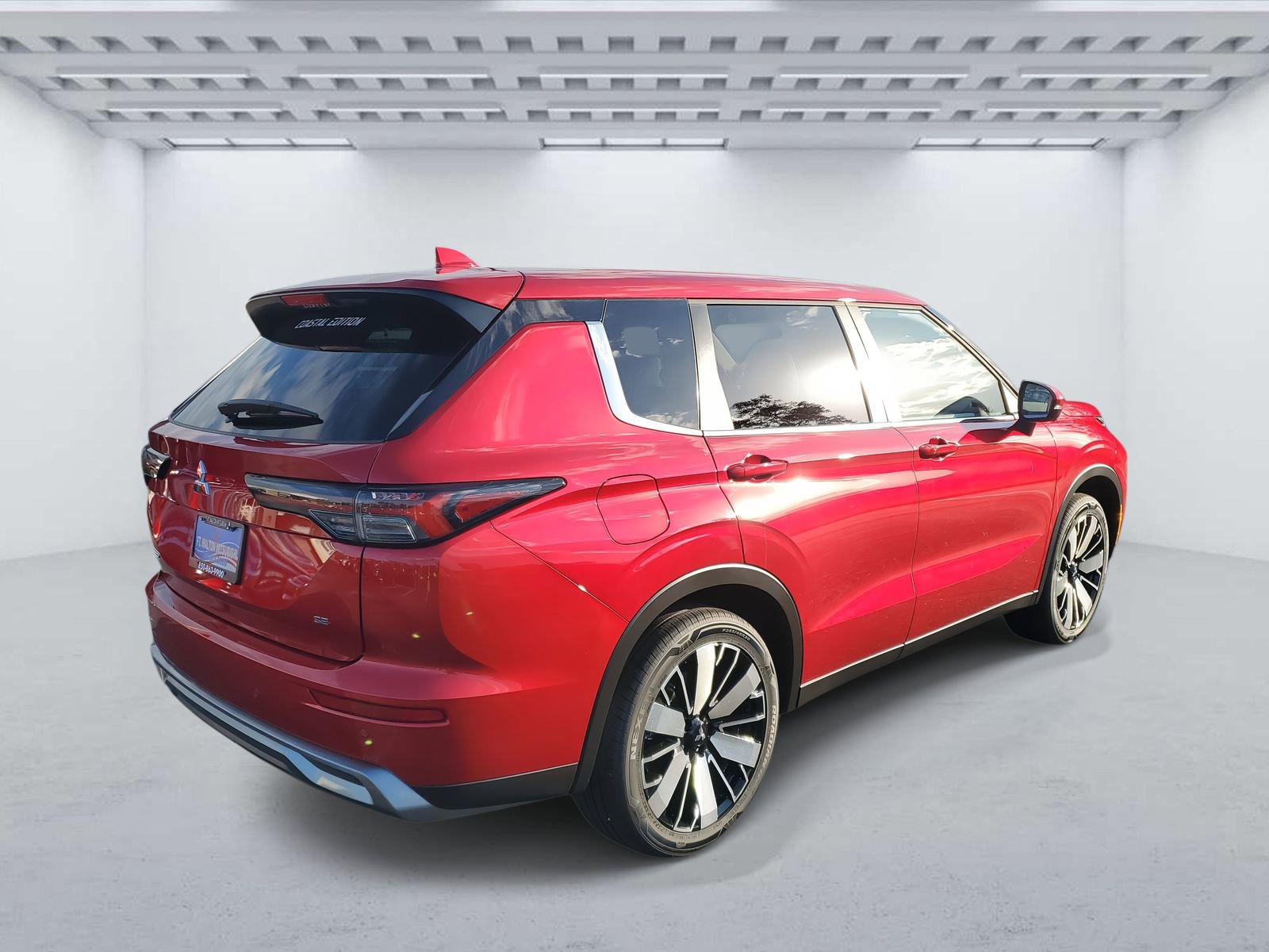 New 2025 Mitsubishi Outlander SE FWD image 4