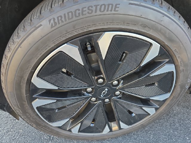 Certified 2025 Chevrolet Blazer EV RS AWD/4WD image 13