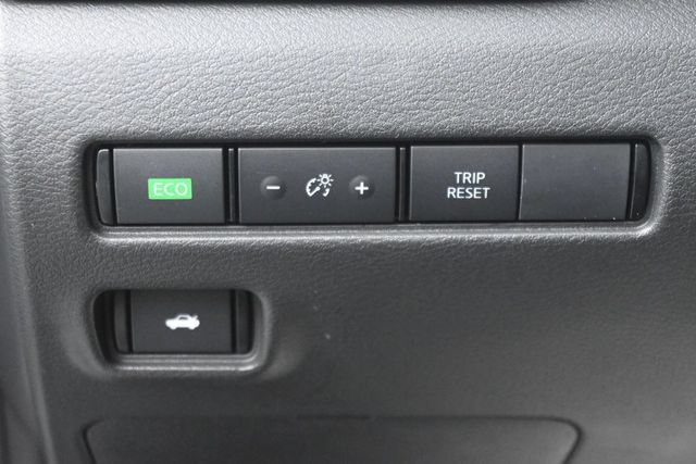 Used 2025 Nissan Sentra S w/ Lighting Package FWD image 19
