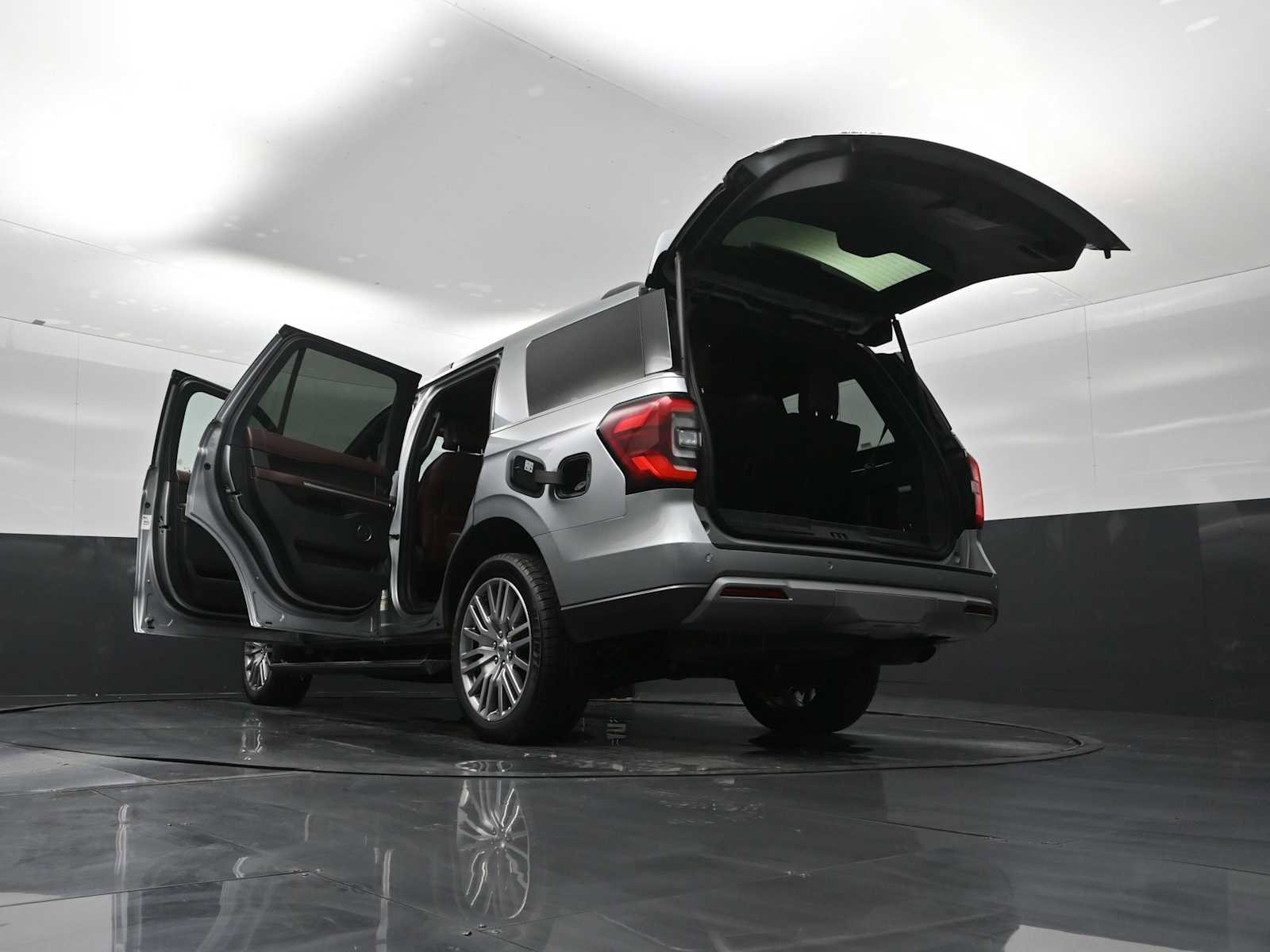 Used 2023 Ford Expedition Limited image 39