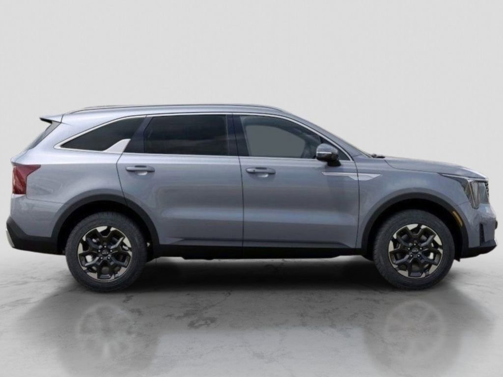 Used 2025 Kia Sorento S image 7