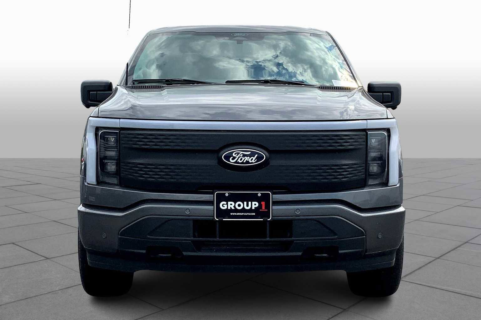 New 2025 Ford F150 Lightning Flash image 3