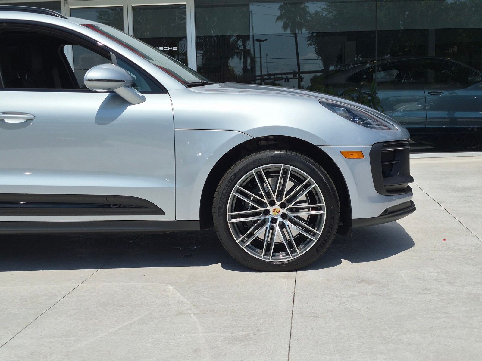 Certified 2026 Porsche Macan GTS AWD/4WD image 10