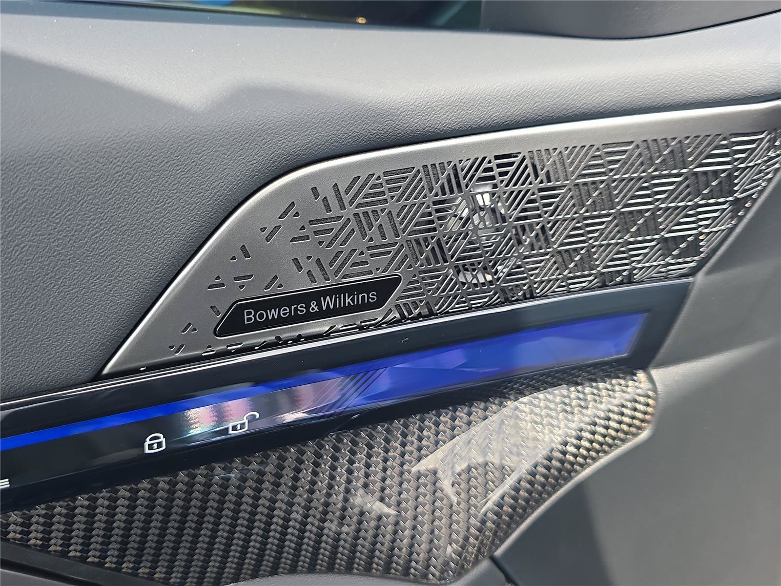 Certified 2025 BMW M5 Touring AWD/4WD image 16