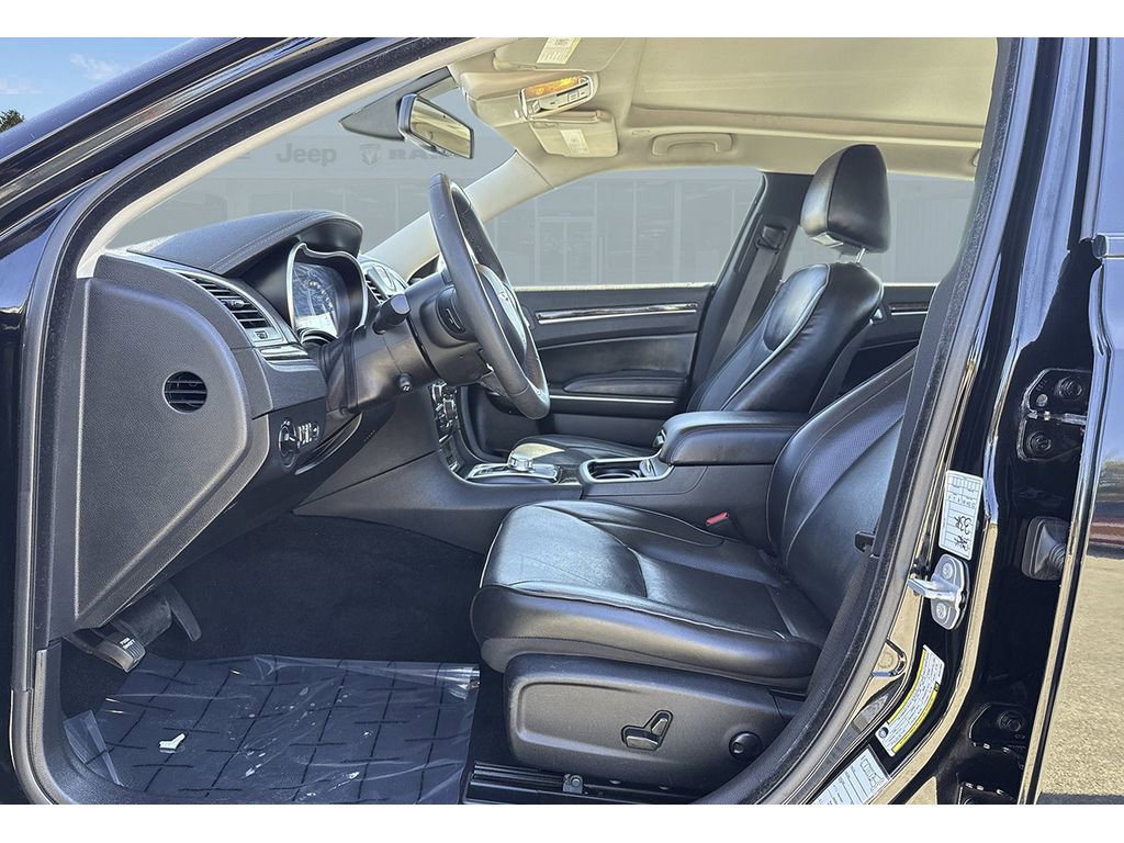 Used 2022 Chrysler 300 Touring L w/ Popular Equipment Group image 14