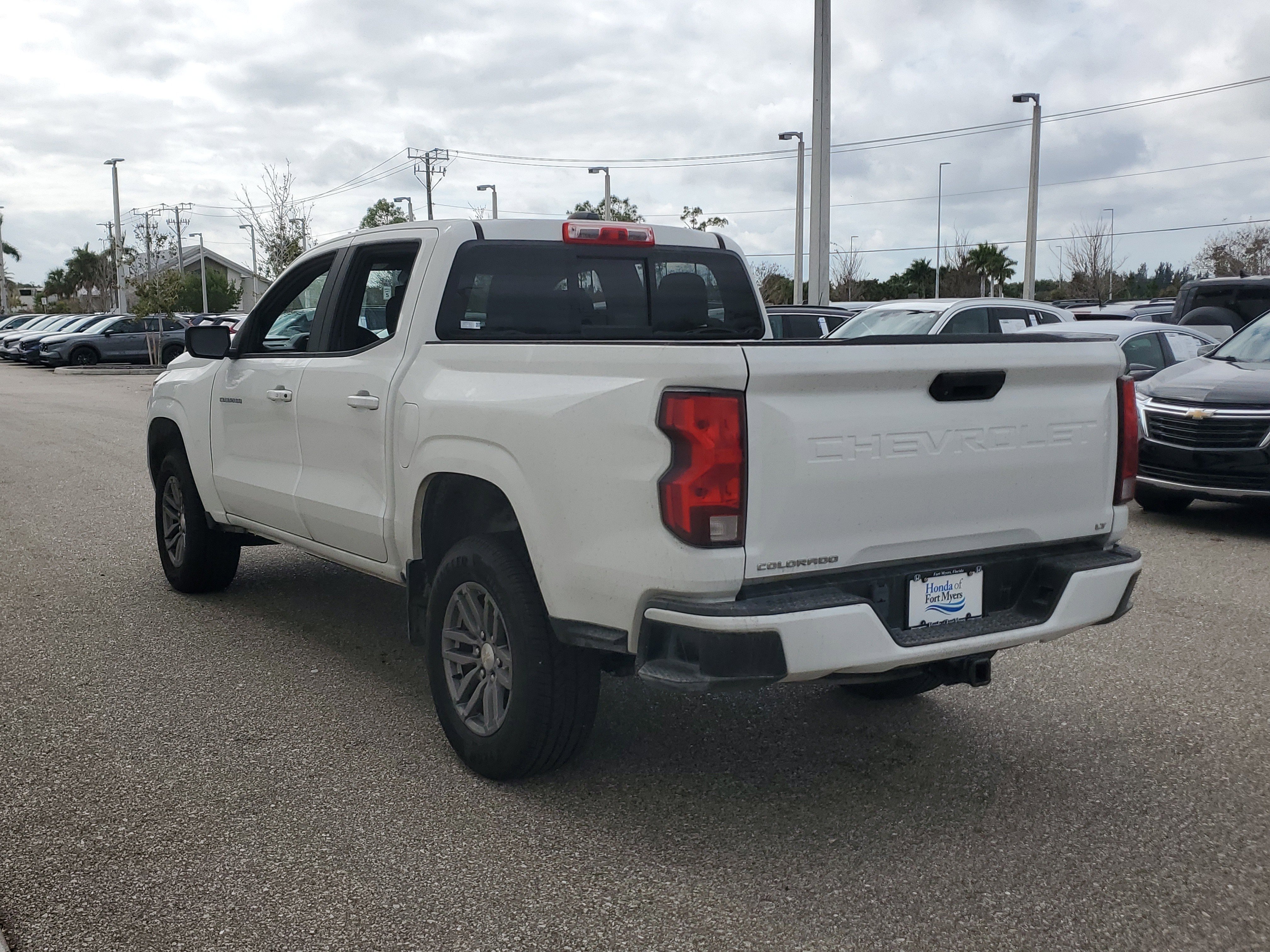 Used 2023 Chevrolet Colorado LT w/ LT Convenience Package image 4