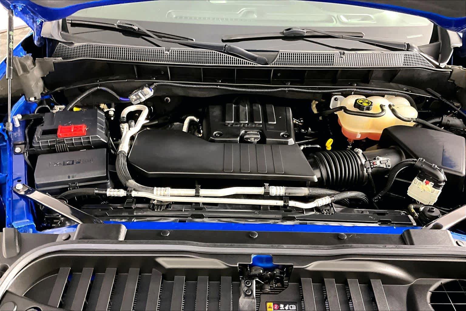 Used 2024 Chevrolet Silverado 1500 Custom w/ Turbomax Blackout Package AWD/4WD image 30